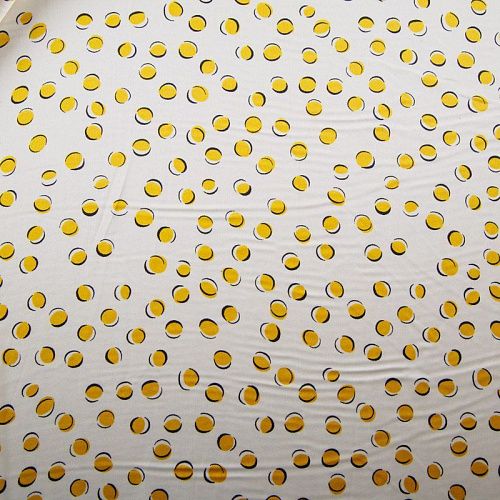 Шелк синтетический 065-13574 сливочный принтованный