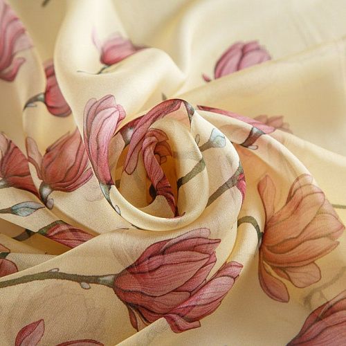 Шифон шелковый 068-17093 разбеленный желтый принтованный